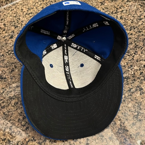 Toronto Blue Jays New Era 59Fifty hat Size 7 - Picture 5 of 6